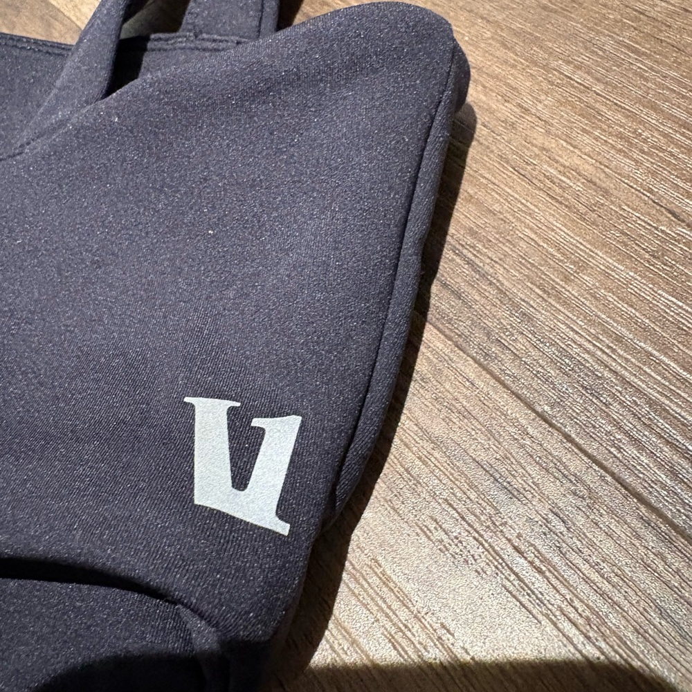 Vuori Evolve 7/8 Leggings w/Sports Bra Set Black - Picture 5 of 9
